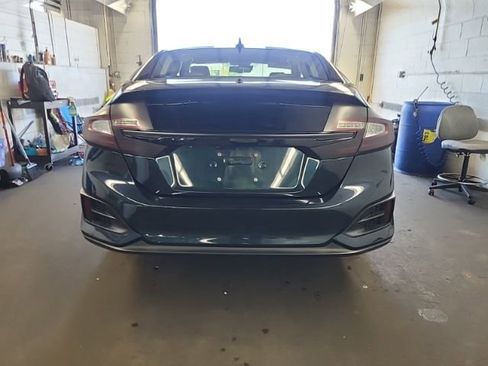 Used 2018 Honda Clarity Plug-In Hybrid image 3