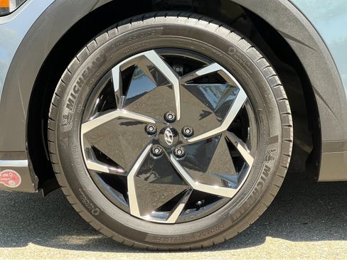 Used 2024 Hyundai Ioniq 5 SEL RWD image 26