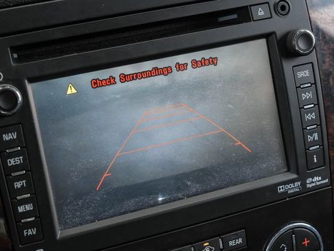 Used 2013 GMC Yukon XL Denali AWD/4WD image 30