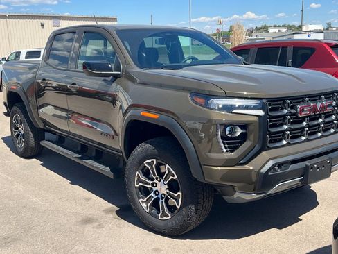 Used 2024 GMC Canyon AT4 w/ AT4 Premium Package AWD/4WD image 2