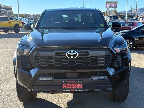 Used 2024 Toyota Tacoma TRD Off-Road image 8