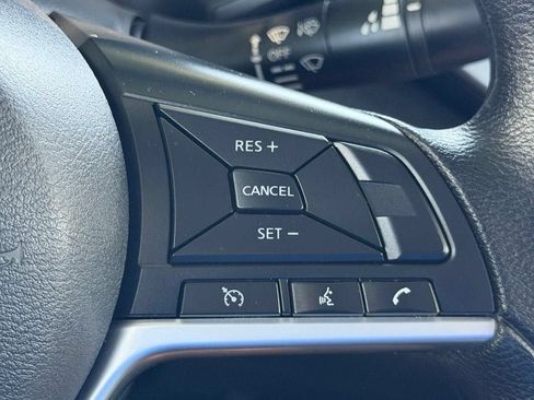 Used 2025 Nissan Altima 2.5 SV FWD image 21