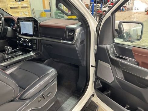 Used 2023 Ford F150 Lariat w/ Max Trailer Tow Package image 24