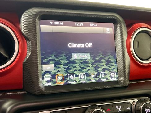 Used 2021 Jeep Wrangler Unlimited Rubicon image 28