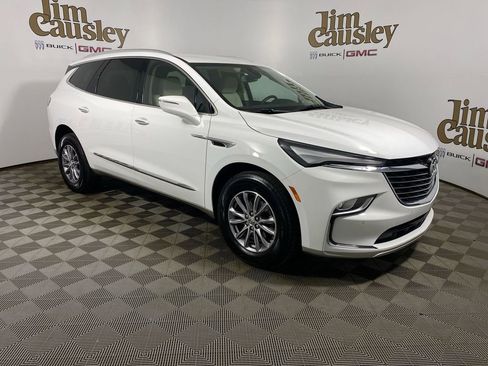 Used 2023 Buick Enclave Essence w/ Trailering Package, 5000 lbs. AWD/4WD image 1