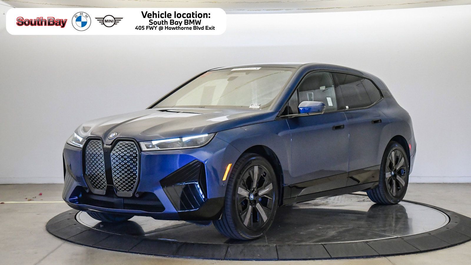 Certified 2024 BMW iX xDrive50 w/ Premium Package AWD/4WD image 1
