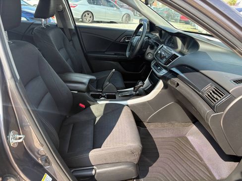 Used 2014 Honda Accord Sport image 17