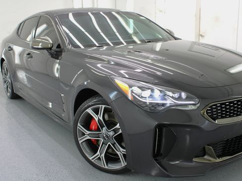 Used 2021 Kia Stinger GT image 14