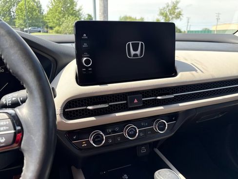 Used 2025 Honda HR-V EX-L image 11