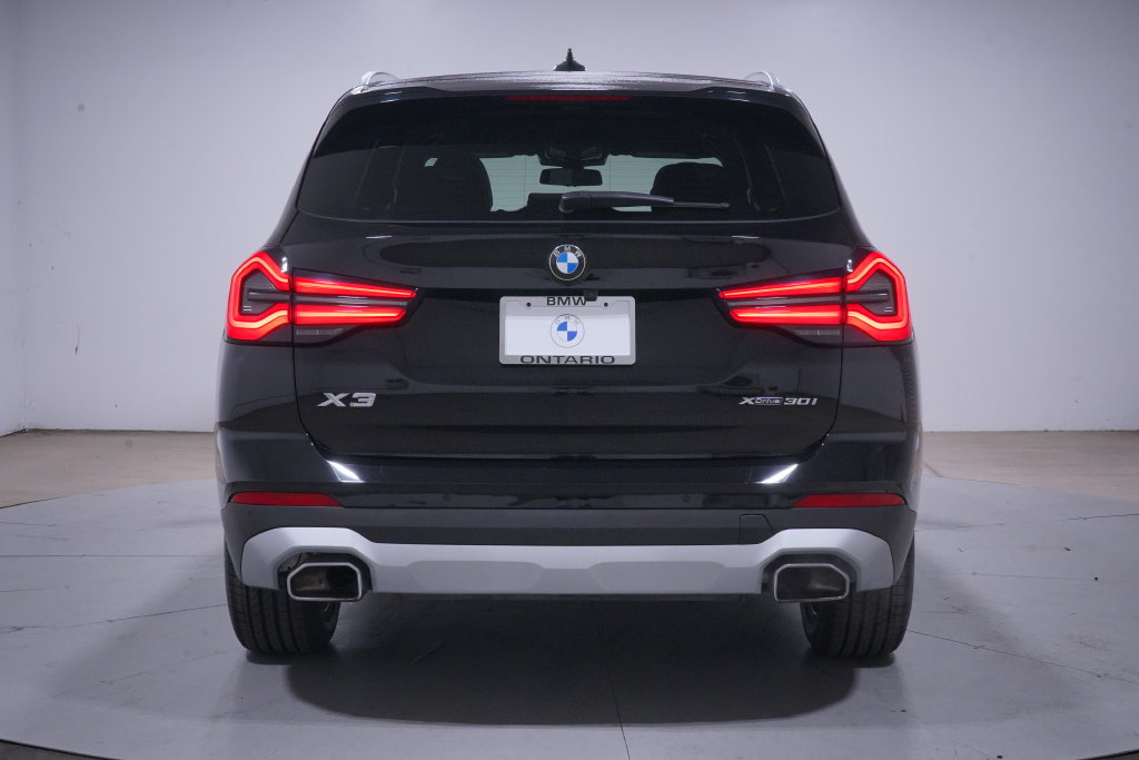 Used 2024 BMW X3 xDrive30i w/ Convenience Package AWD/4WD image 5