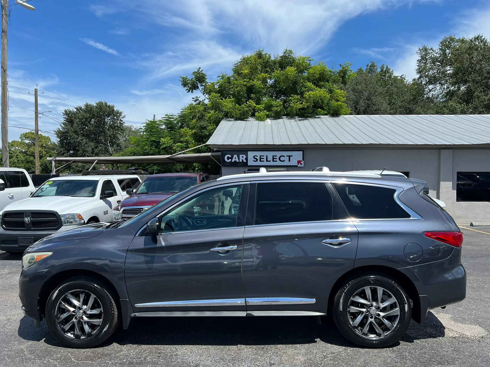 Used 2014 INFINITI QX60 Luxe w/ Premium Package AWD/4WD image 8