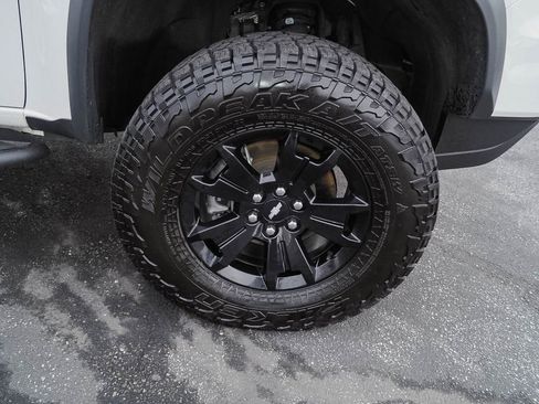 Used 2022 Chevrolet Colorado ZR2 w/ ZR2 Dusk Special Edition image 35