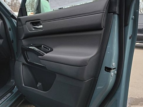 New 2026 Nissan Pathfinder Platinum AWD/4WD image 26
