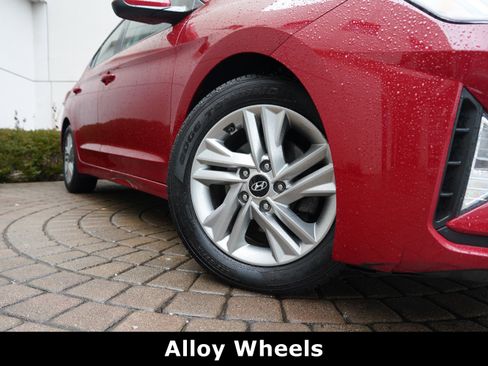 Used 2020 Hyundai Elantra SEL image 16