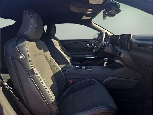 Used 2025 Ford Mustang GT image 13