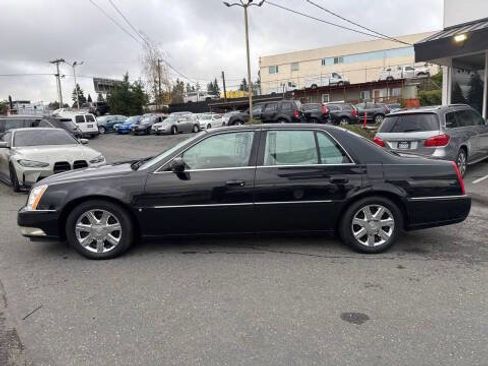 Used 2007 Cadillac DTS Luxury I w/ Sun And Sound Package image 3
