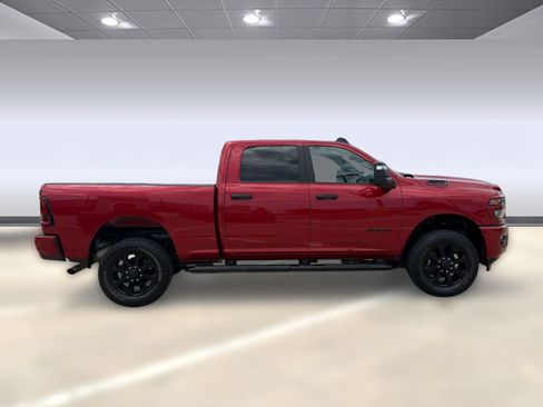 Used 2026 RAM 2500 Big Horn AWD/4WD image 8