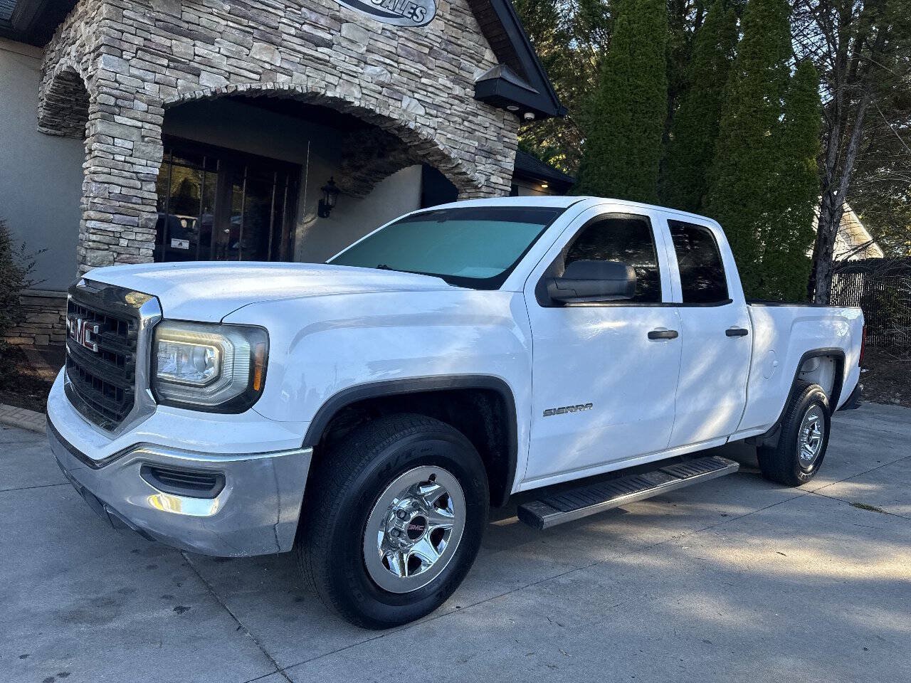 Used 2016 GMC Sierra 1500 2WD Double Cab image 2