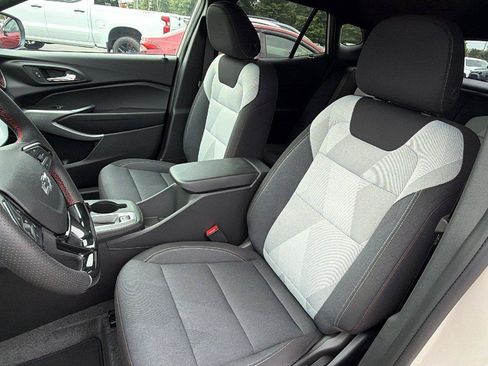 New 2026 Chevrolet Trax RS FWD image 4