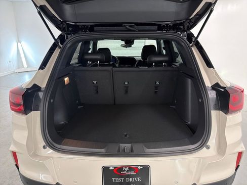 New 2026 Chevrolet TrailBlazer RS w/ Driver Confidence Package FWD image 8