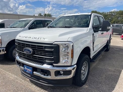 New 2026 Ford F350 XL image 2
