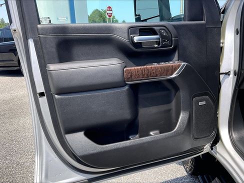 Used 2021 GMC Sierra 3500 Denali w/ Denali Ultimate Package AWD/4WD image 22