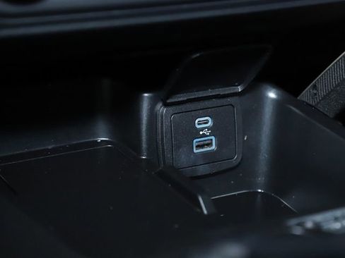 Used 2025 Ford Bronco Badlands image 39