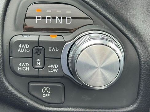 New 2026 RAM 1500 Laramie AWD/4WD image 21