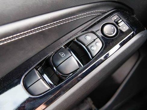 Used 2023 Nissan Altima 2.5 SL AWD/4WD image 17