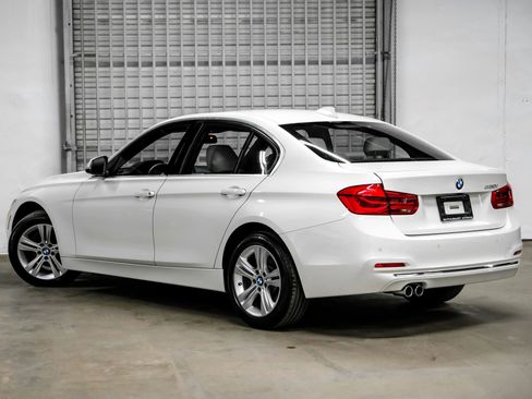 Used 2017 BMW 330i Sedan image 11