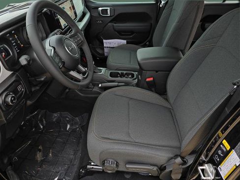 New 2026 Jeep Gladiator Sport AWD/4WD image 8