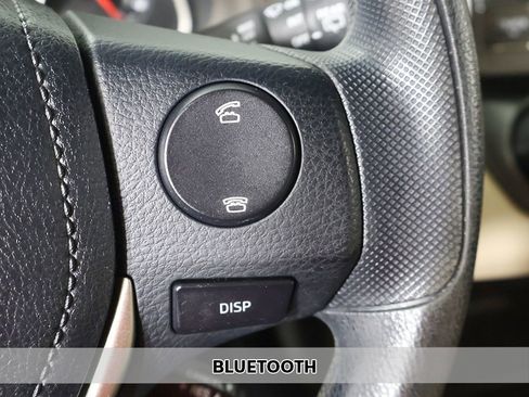 Used 2013 Toyota RAV4 LE FWD image 4