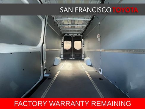 Used 2024 Mercedes-Benz Sprinter 2500 image 23