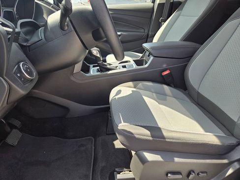 Used 2019 Ford Escape SE FWD image 17