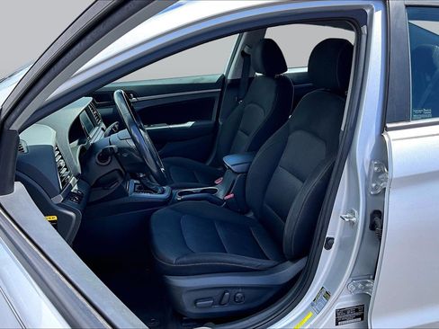 Used 2017 Hyundai Elantra Value Edition FWD image 23