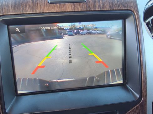 Used 2013 Ford F150 Lariat w/ Lariat Chrome Pkg image 20