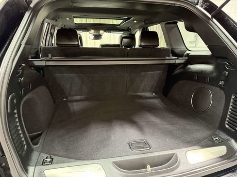 Used 2018 Jeep Grand Cherokee Overland image 22