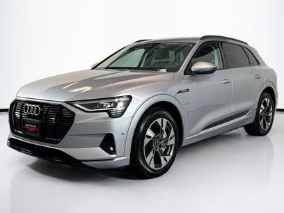 Used 2022 Audi e-tron Premium w/ Convenience Plus Package