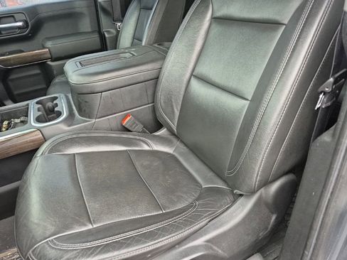 Used 2020 Chevrolet Silverado 1500 LT Trail Boss image 11