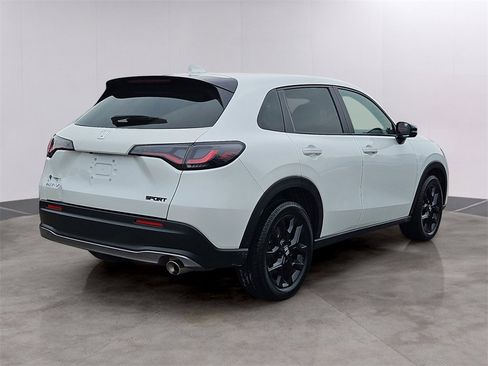 Certified 2023 Honda HR-V Sport image 2