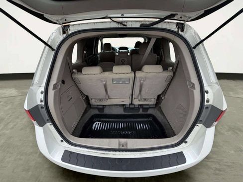 Used 2016 Honda Odyssey SE image 9