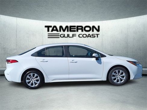 Used 2024 Toyota Corolla LE image 7