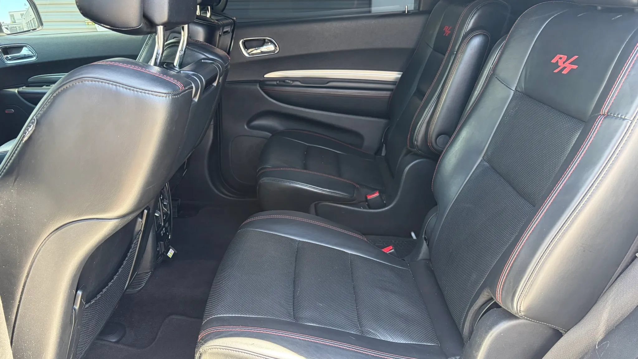 Used 2017 Dodge Durango R/T w/ Technology Group AWD/4WD image 11