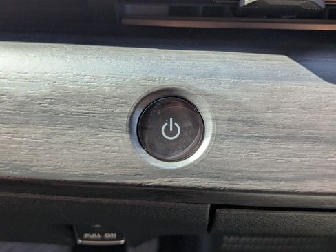 Certified 2025 Nissan Ariya AWD image 29