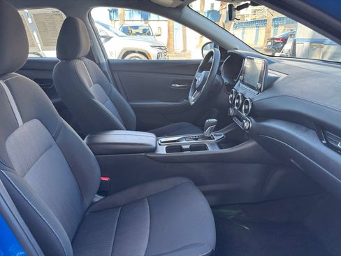 Used 2025 Nissan Sentra SV FWD image 34