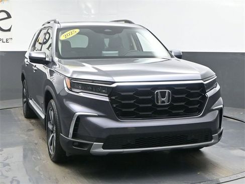 Used 2025 Honda Pilot Touring image 51