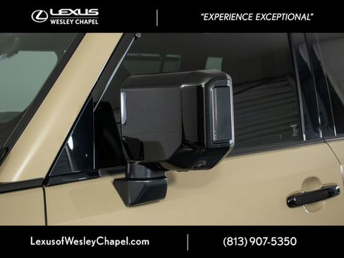 Used 2025 Lexus GX 550 image 12