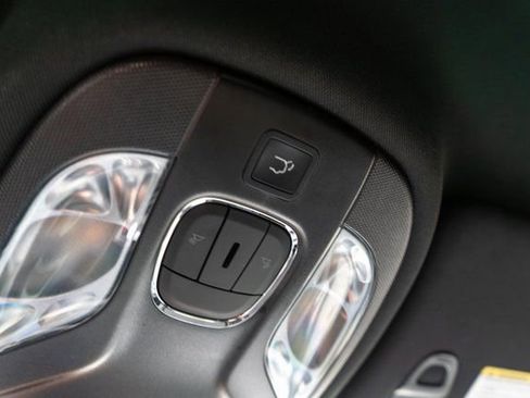 Used 2023 Jeep Compass Latitude w/ Convenience Group image 33