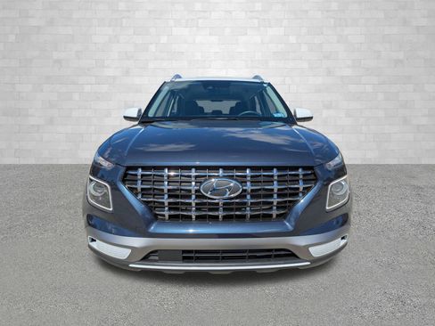 Used 2021 Hyundai Venue w/ Cargo Package image 6