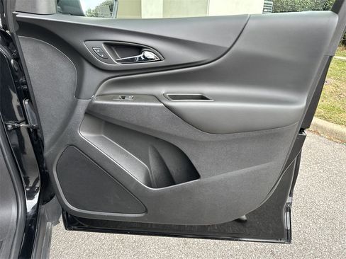 Certified 2024 Chevrolet Equinox LT image 36